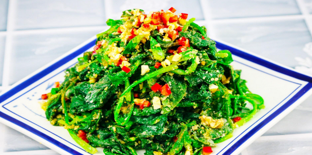 简单营养的蒸菜清蒸菠菜（家庭版做法）-图片1